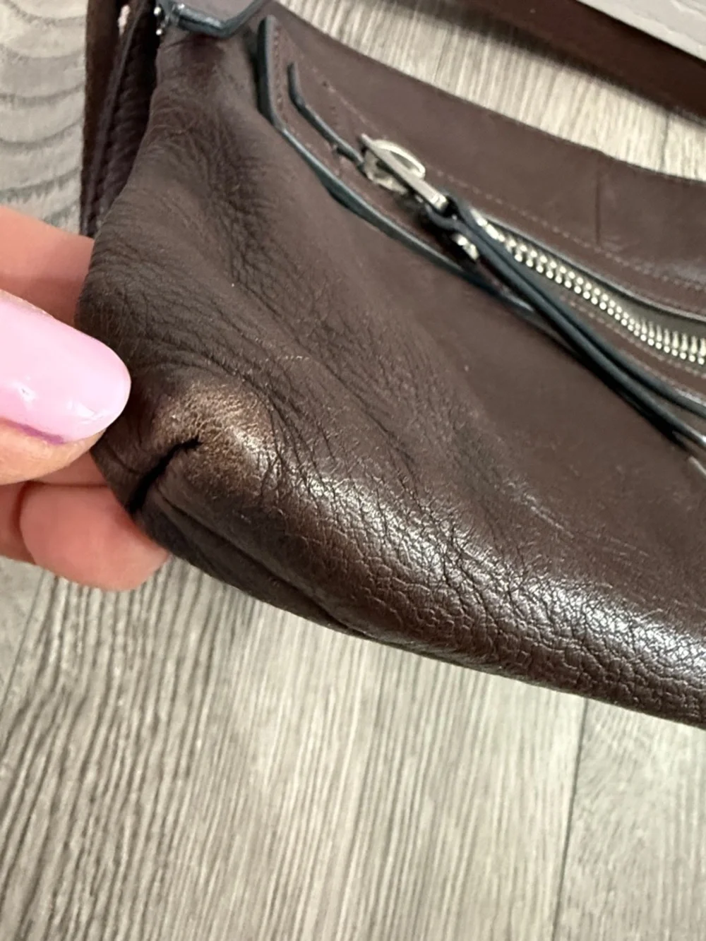Fossil Dark Brown Leather Messenger Crossbody‎